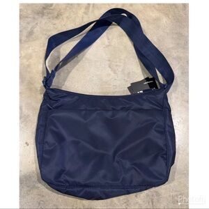 Hedgren hick inner city NWT Harper NWT  navy
Reg. $104 Navy Blue